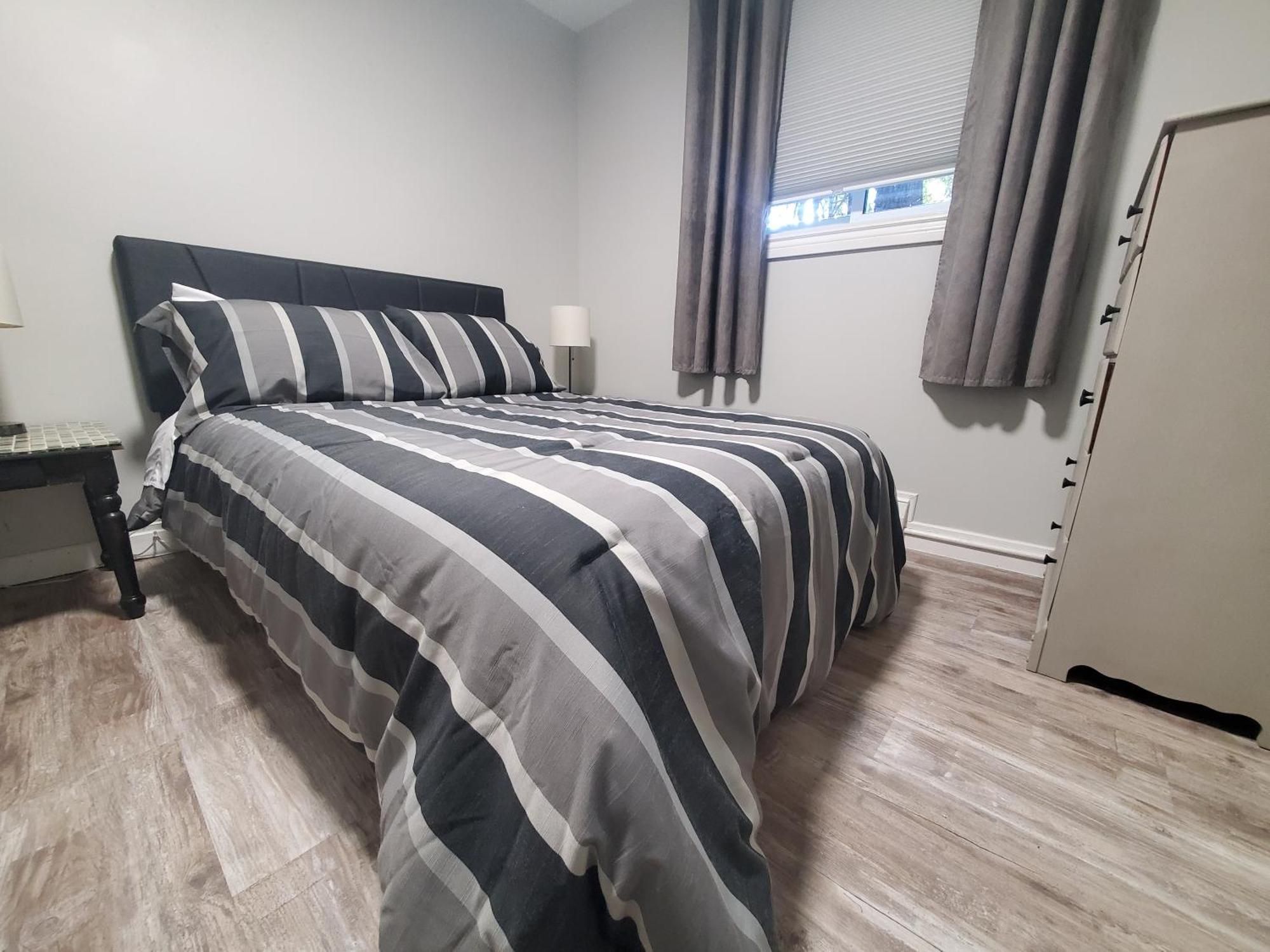 Modern Private 1Br Apt. W/Free Prkg + Fast Wi-Fi Sault Ste. Marie Ngoại thất bức ảnh
