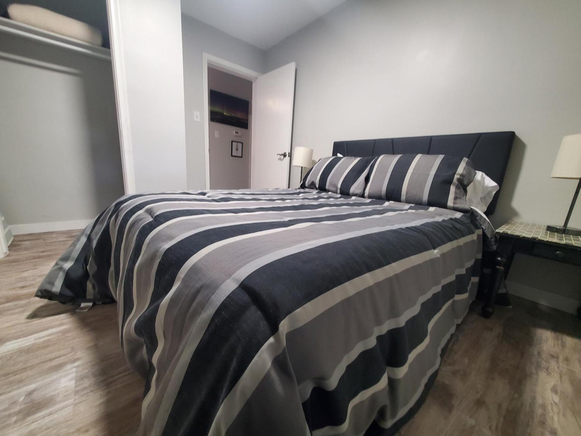 Modern Private 1Br Apt. W/Free Prkg + Fast Wi-Fi Sault Ste. Marie Ngoại thất bức ảnh